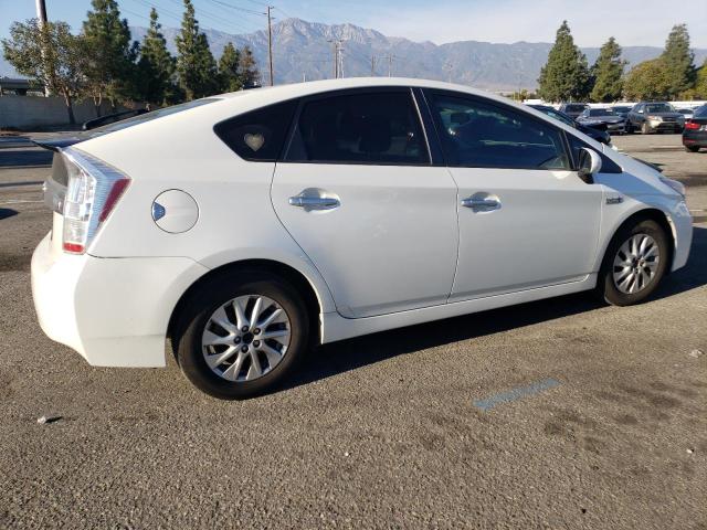 Image 3 of 2014 TOYOTA PRIUS PLUG-IN  2014 with VIN JTDKN3DP6E3060244