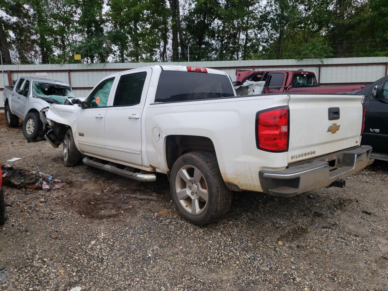 Image 2 of 2018 CHEVROLET SILVERADO C1500 LT 2018 with VIN 3GCPCREC0JG195253