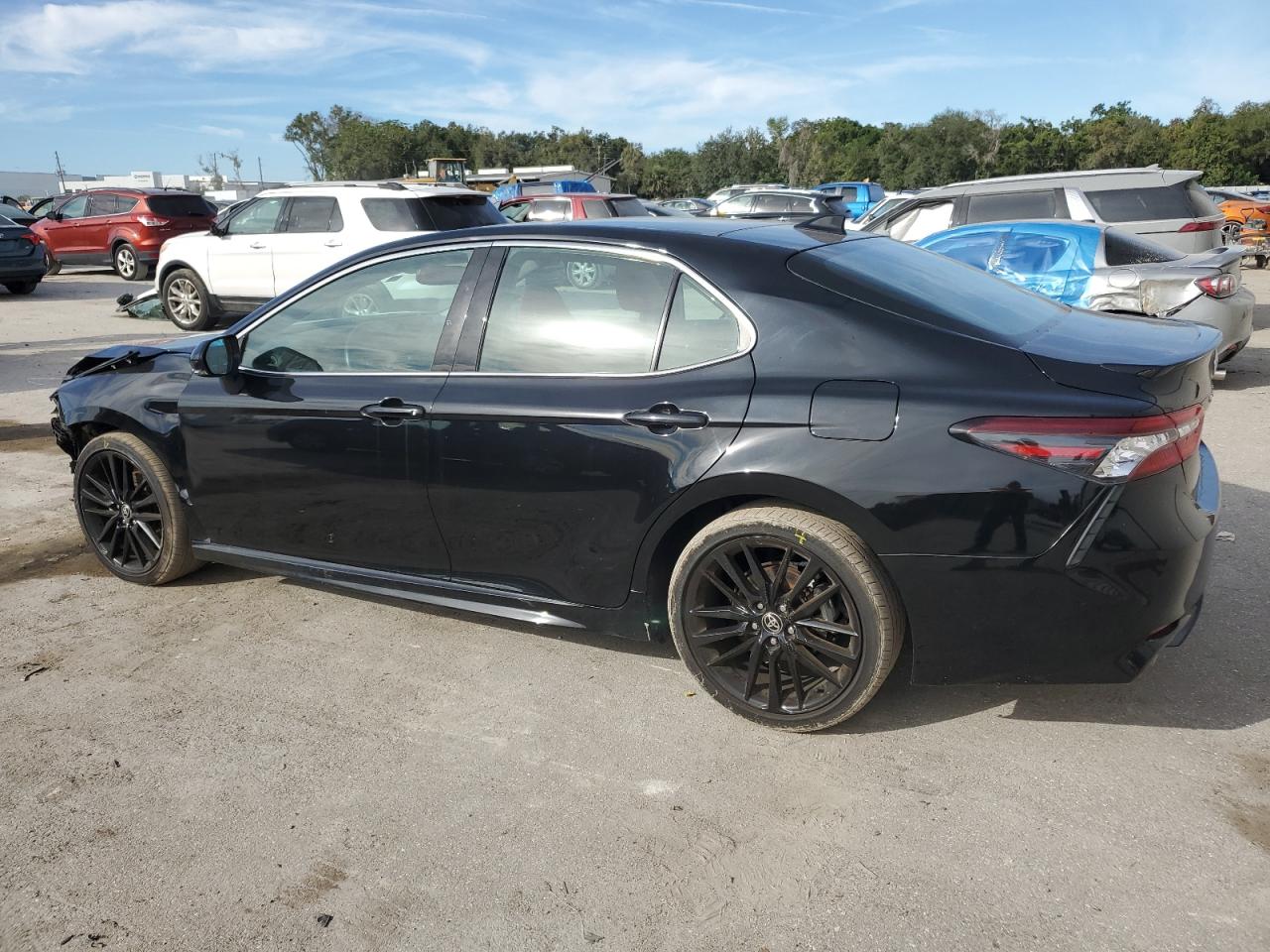 Obraz 2 z 2021 TOYOTA CAMRY XSE 2021 z VIN 4T1K61BK7MU046723
