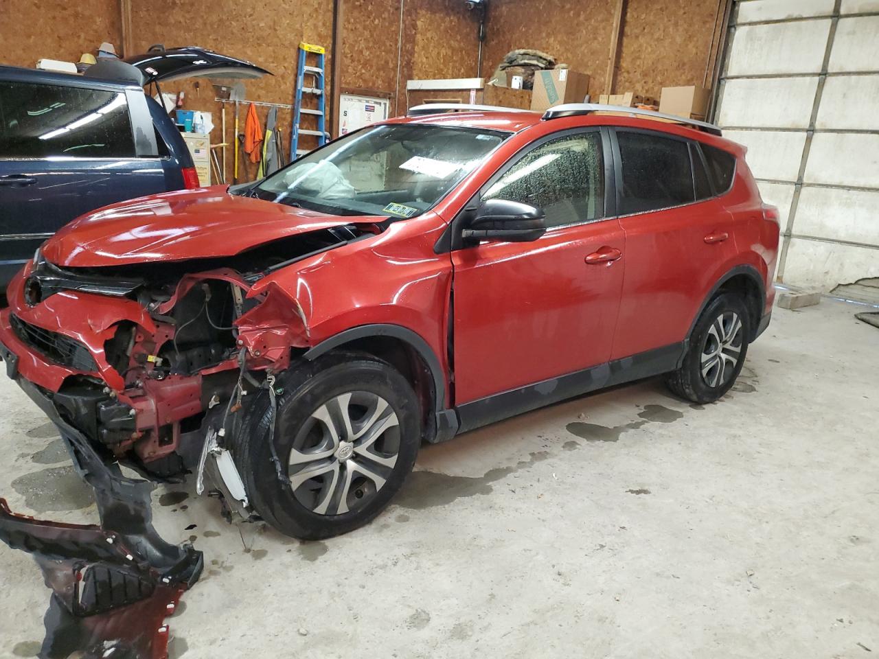 Image 1 of 2016 TOYOTA RAV4 LE 2016 with VIN JTMBFREV6GJ099993