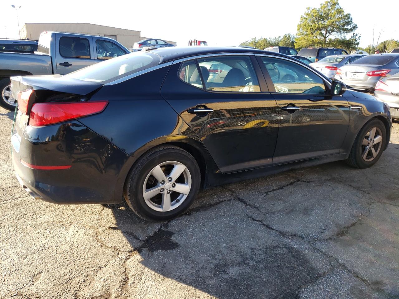 Image 3 of 2014 KIA OPTIMA LX 2014 with VIN 5XXGM4A70EG316140