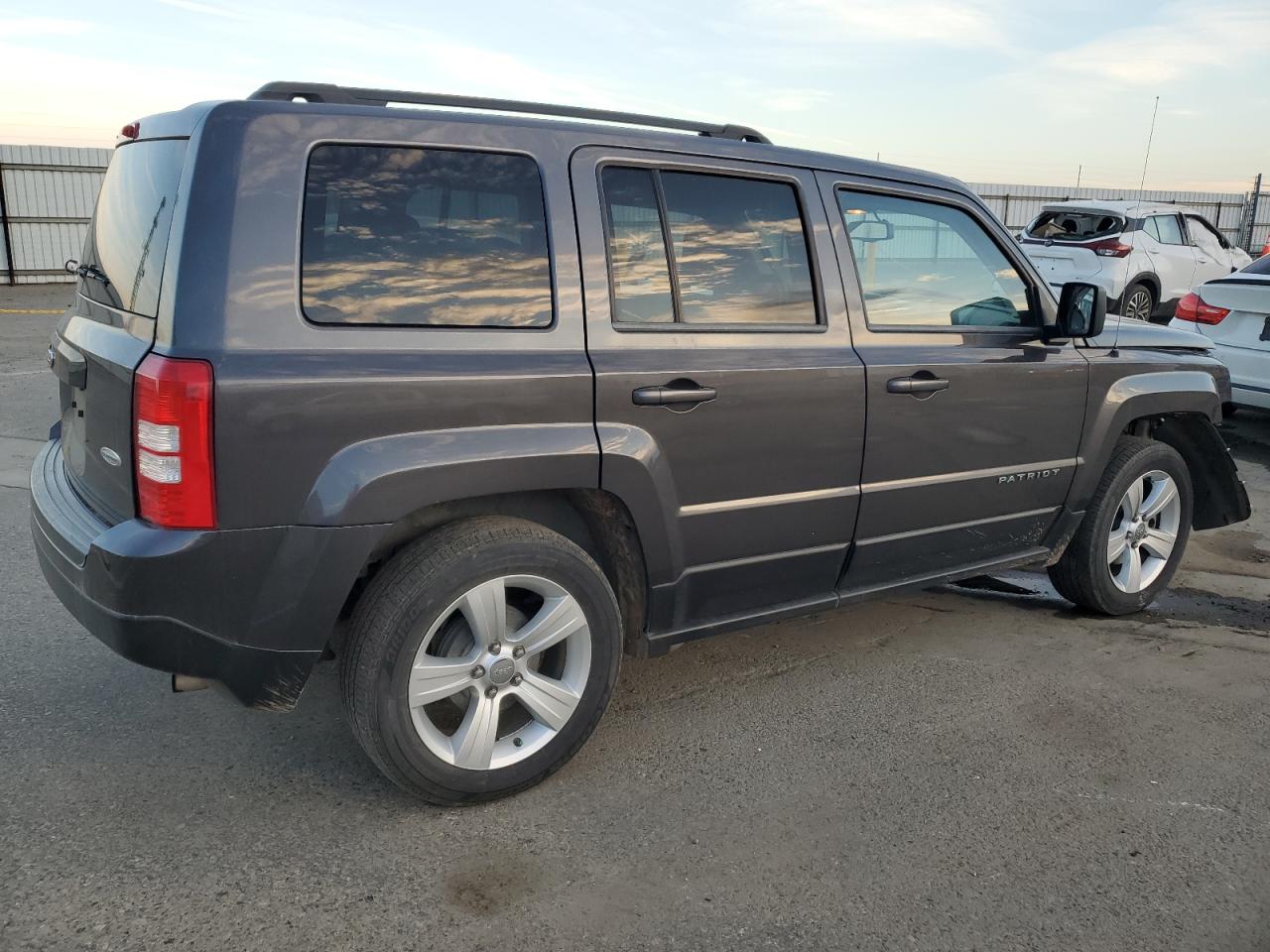 Image 3 of 2015 JEEP PATRIOT LATITUDE 2015 with VIN 1C4NJPFB8FD350157
