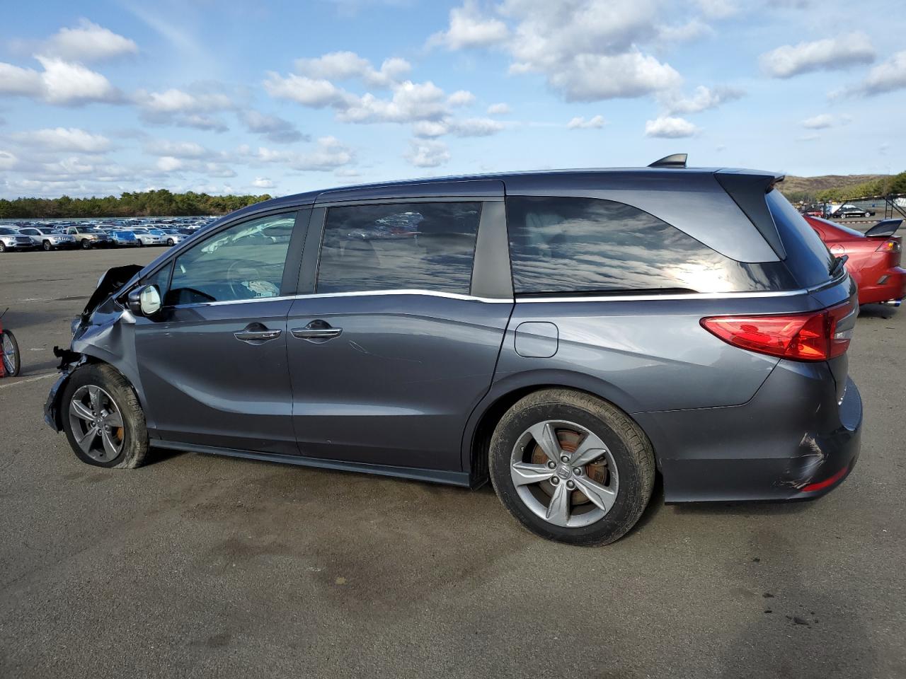 Image 2 of 2019 HONDA ODYSSEY EXL 2019 with VIN 5FNRL6H78KB107918