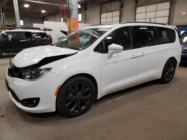 Image 1 of 2019 CHRYSLER PACIFICA LIMITED 2019 with VIN 2C4RC1GG9KR708411