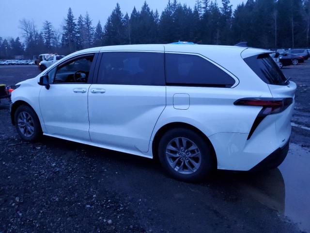 Изображение 2 2022 TOYOTA SIENNA LE 2022 с VIN 5TDKSKFCXNS053437