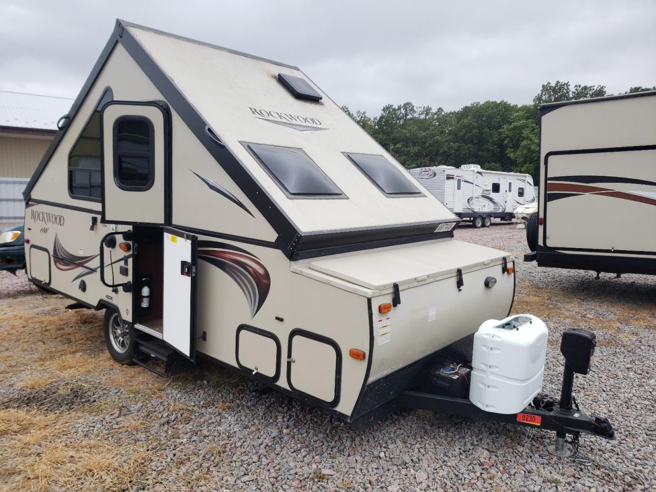 Image 1 of 2016 WILDWOOD ROCKWOOD 2016 with VIN 4X4CPRW14GD296330