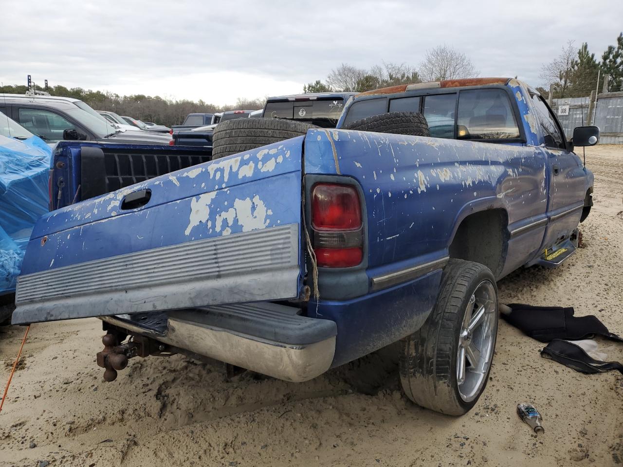 Image 3 of 1995 DODGE RAM 1500  1995 with VIN 1B7HF16Y5SS253469