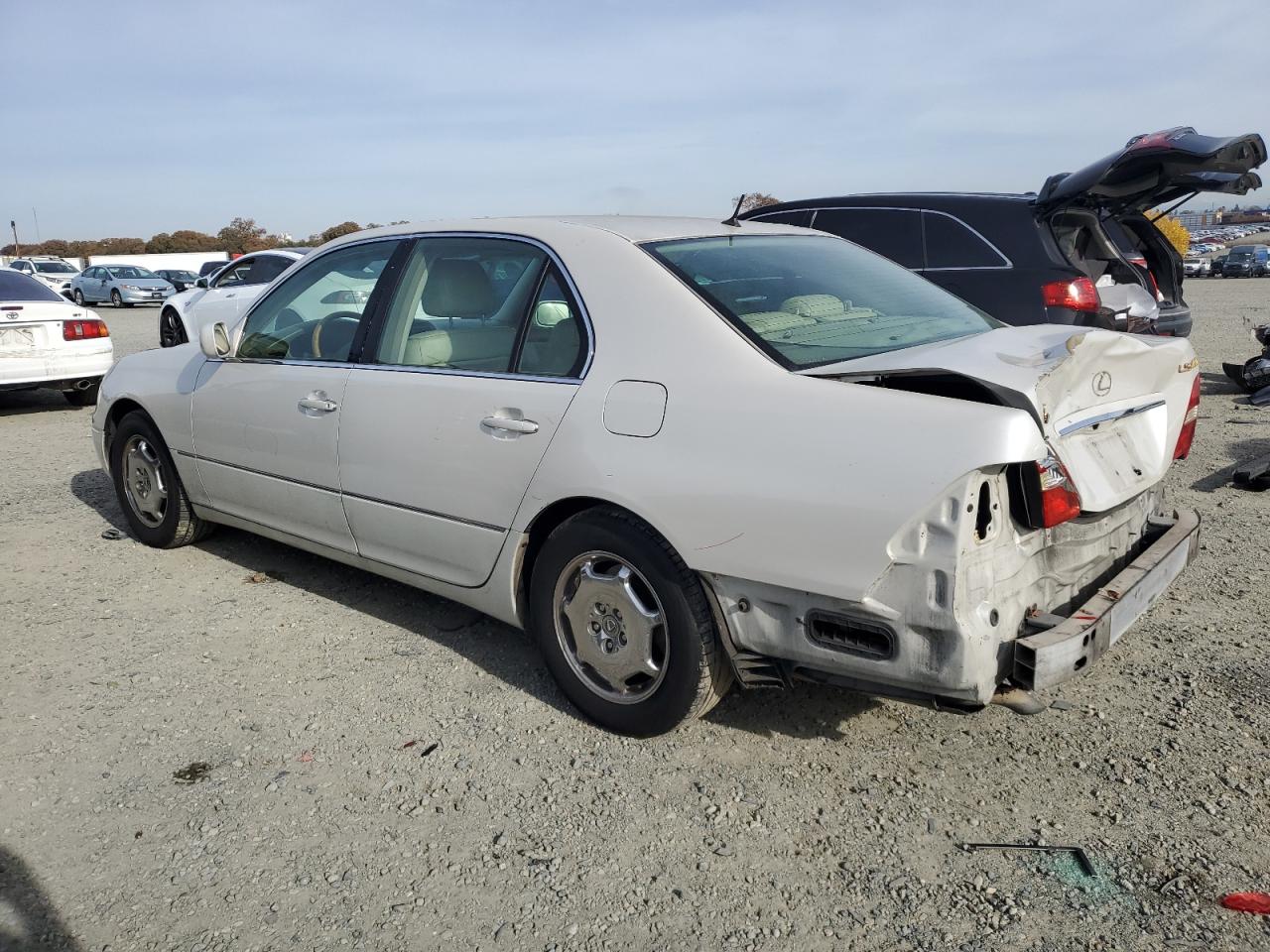 Image 2 of 2002 LEXUS LS 430 2002 with VIN JTHBN30F120079616
