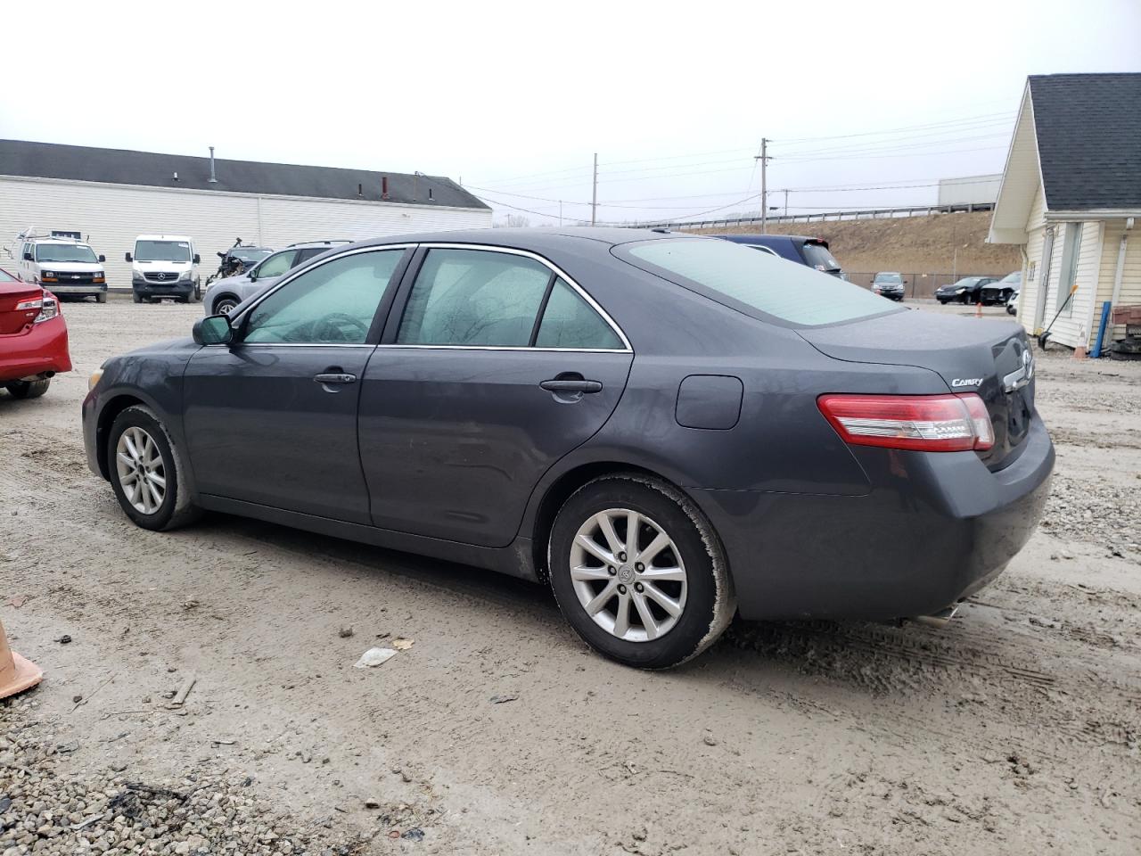 Изображение 2 2011 TOYOTA CAMRY SE 2011 с VIN 4T1BK3EK8BU626434