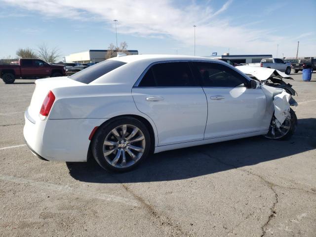 Изображение 3 2016 CHRYSLER 300 LIMITED 2016 с VIN 2C3CCAAG8GH321042