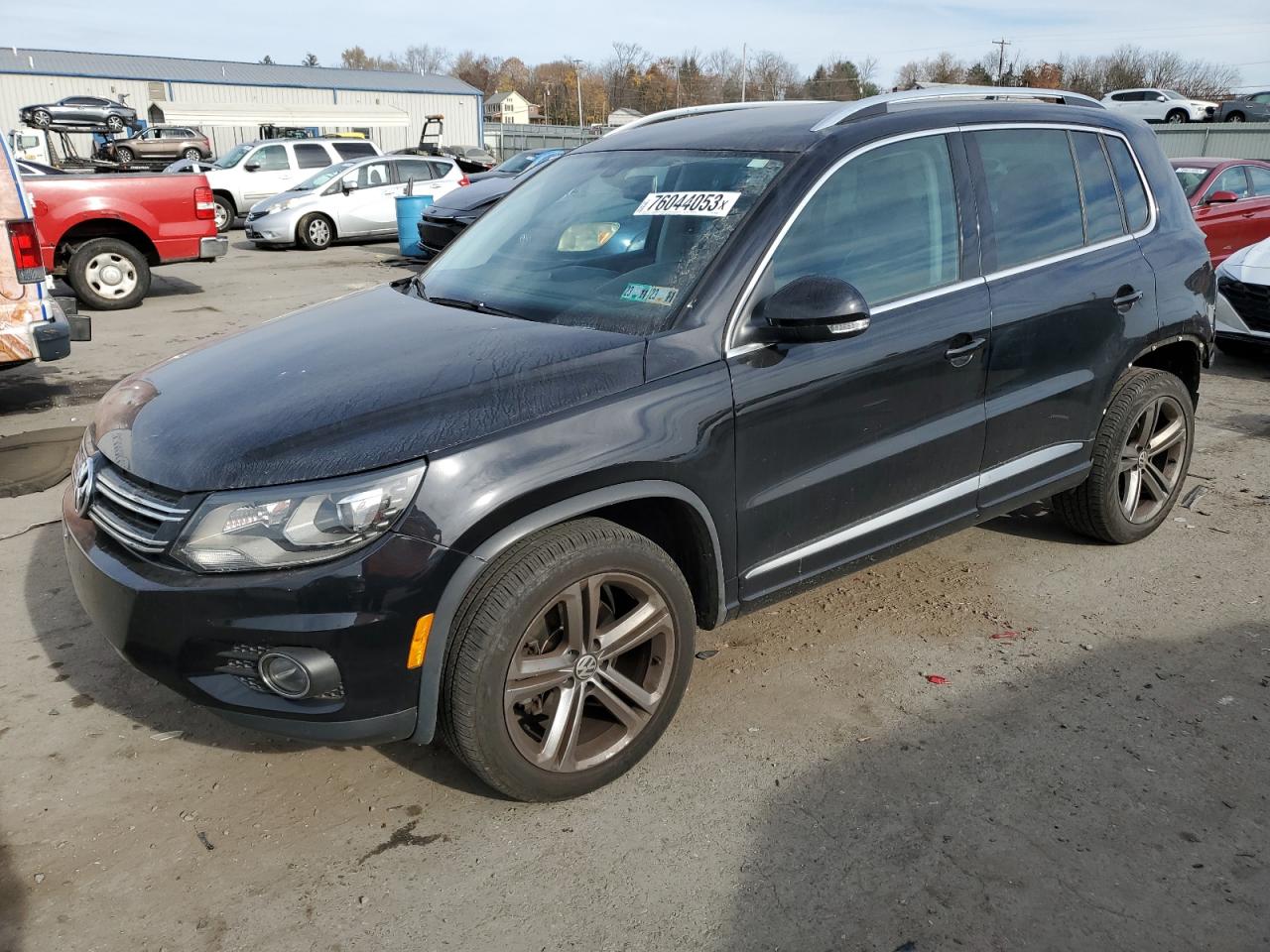 Изображение 1 2017 VOLKSWAGEN TIGUAN SPORT 2017 с VIN WVGUV7AX8HK008186