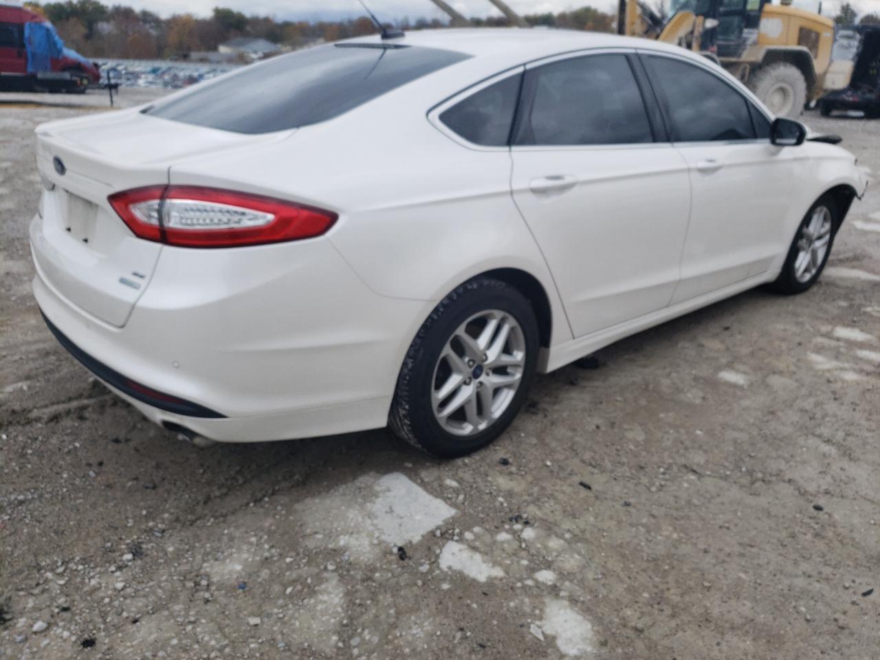 Obraz 3 z 2014 FORD FUSION SE 2014 z VIN 3FA6P0HD4ER396329
