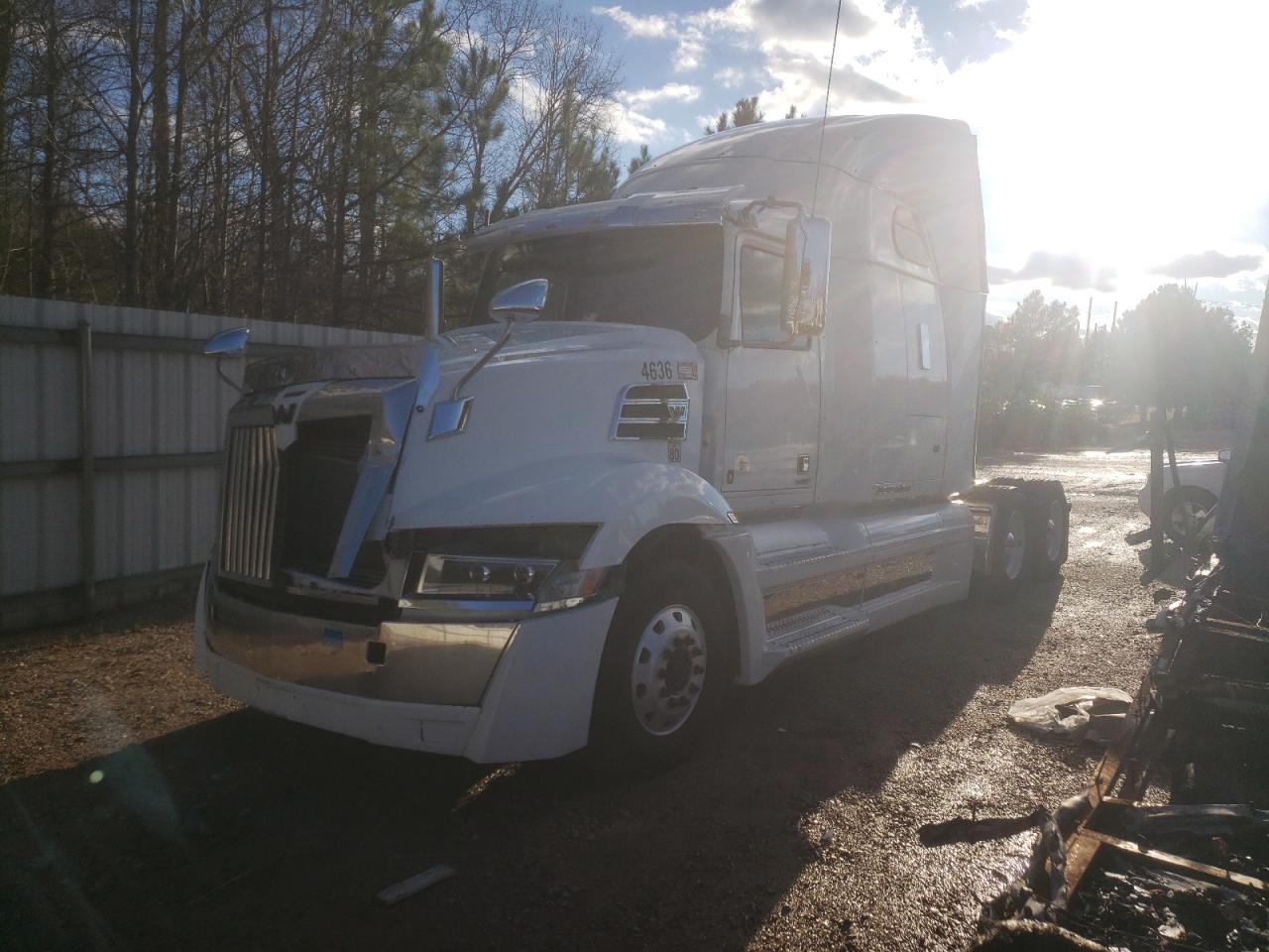Obraz 2 z 2016 WESTERN STAR/AUTO CAR 5700 XE  2016 z VIN 5KJJBHD58GLHE4636