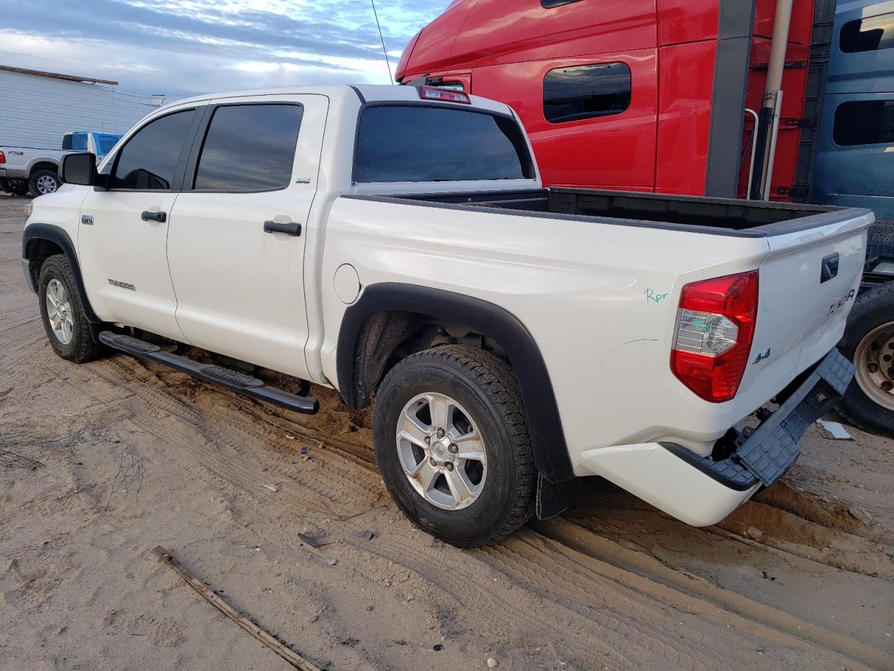 Obraz 2 z 2021 TOYOTA TUNDRA CREWMAX SR5 2021 z VIN 5TFDY5F1XMX019546