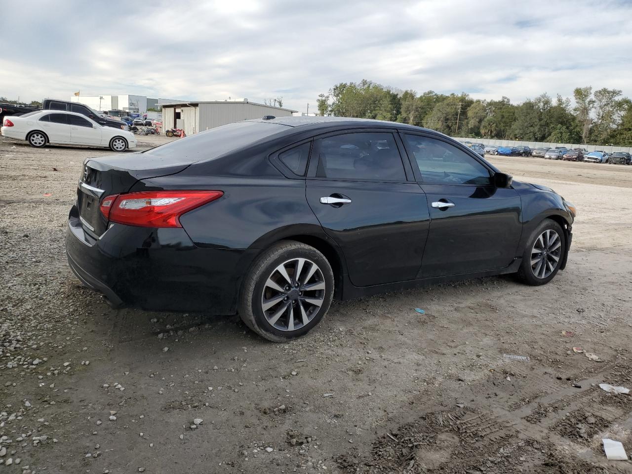 Image 3 of 2017 NISSAN ALTIMA 2.5 2017 with VIN 1N4AL3AP1HC216058