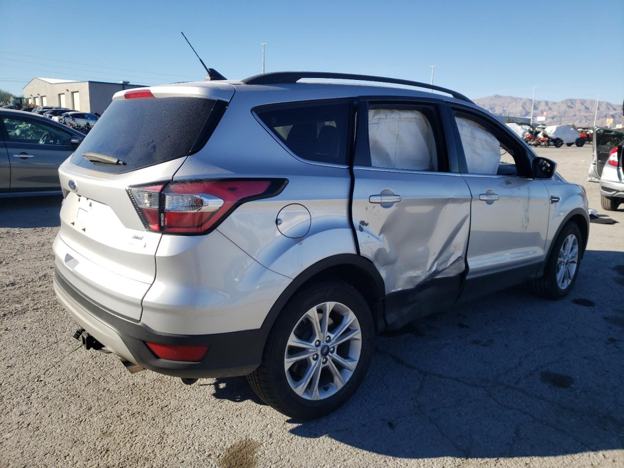 Obraz 3 z 2018 FORD ESCAPE SE 2018 z VIN 1FMCU0GD8JUD43168