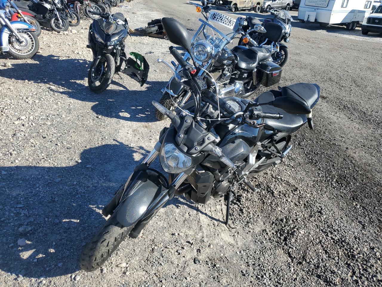 Obraz 2 z 2016 YAMAHA FZ07  2016 z VIN JYARM06E0GA007559