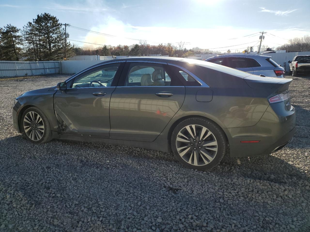 Изображение 2 2017 LINCOLN MKZ RESERVE 2017 с VIN 3LN6L5F96HR641813