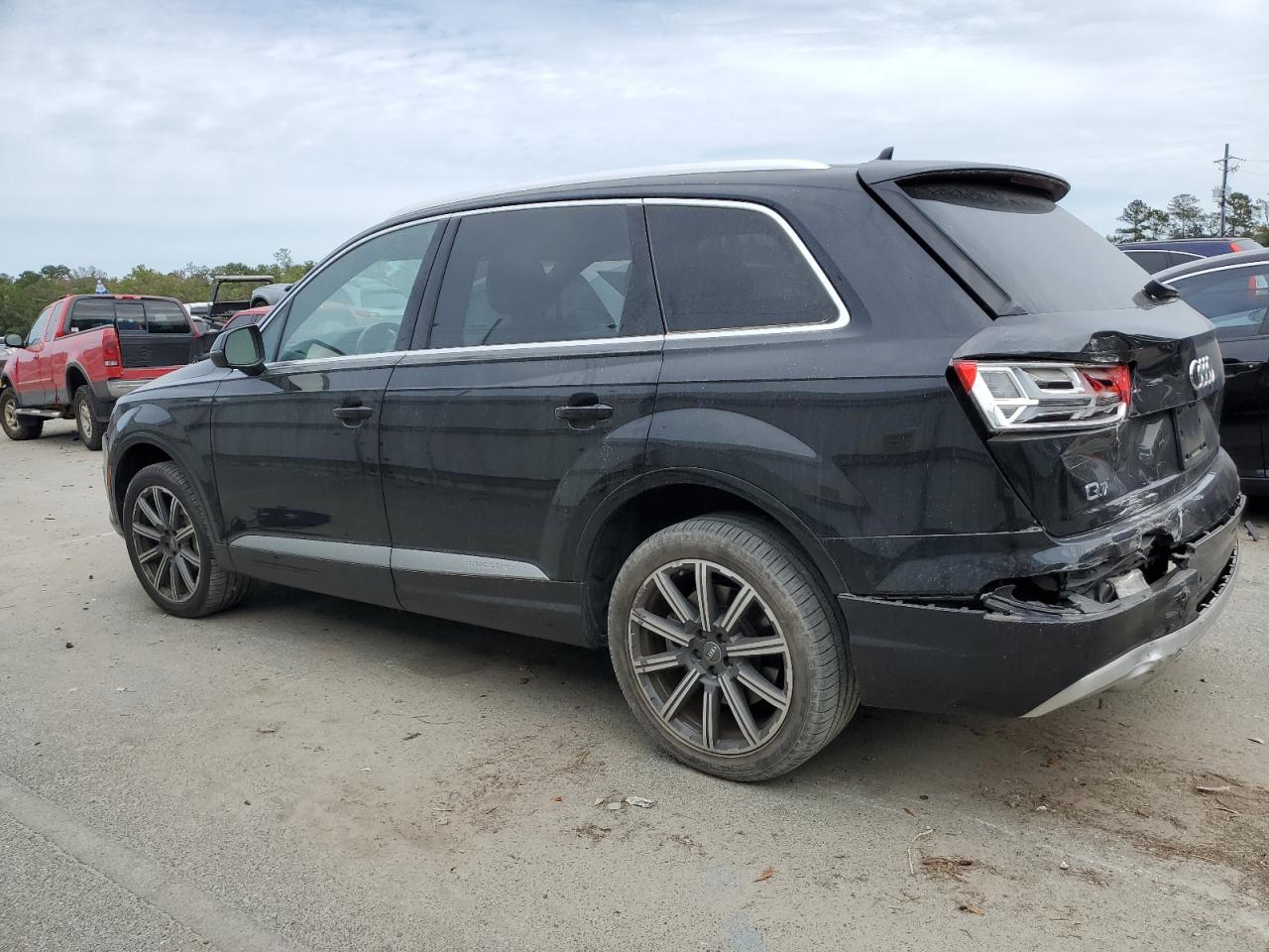 Изображение 2 2017 AUDI Q7 PREMIUM PLUS 2017 с VIN WA1LAAF76HD017792