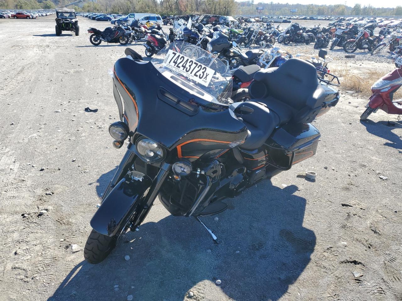 Image 2 of 2022 HARLEY-DAVIDSON FLHTK  2022 with VIN 1HD1KEF1XNB663369