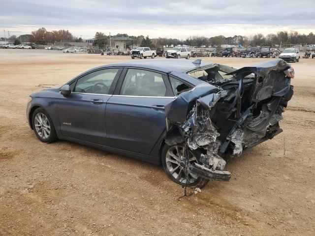 Image 2 of 2019 FORD FUSION SE 2019 with VIN 3FA6P0LU4KR109333