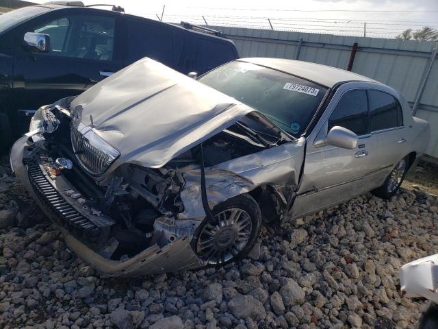 Image 1 of 2005 LINCOLN TOWN CAR SIGNATURE 2005 with VIN 1LNHM81W05Y603396