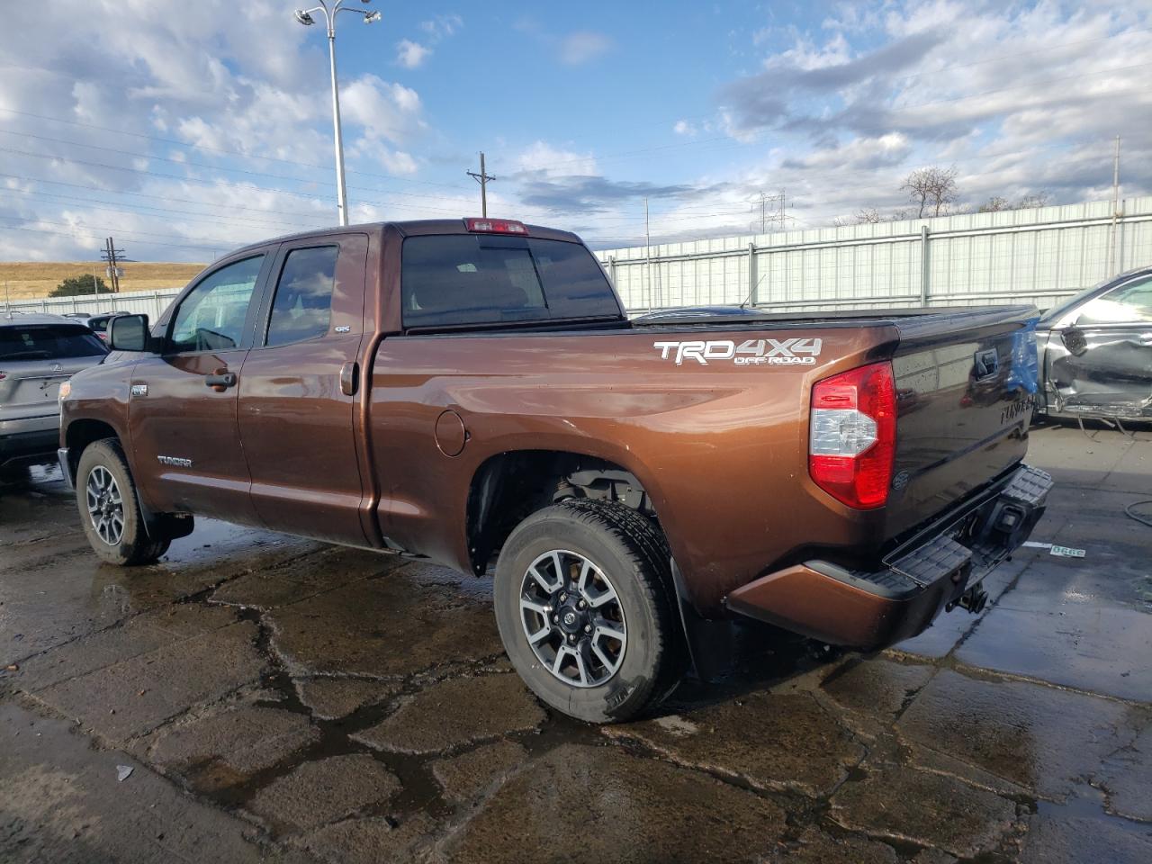 Obraz 2 z 2016 TOYOTA TUNDRA DOUBLE CAB SR/SR5 2016 z VIN 5TFUW5F16GX515664