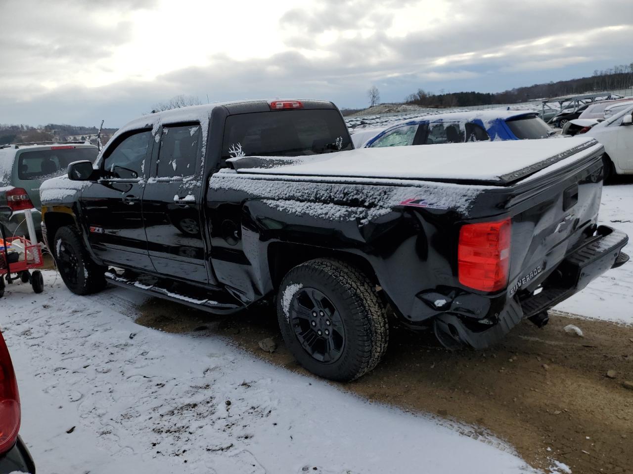 Image 2 of 2015 CHEVROLET SILVERADO K1500 LT 2015 with VIN 1GCVKREC3FZ409654