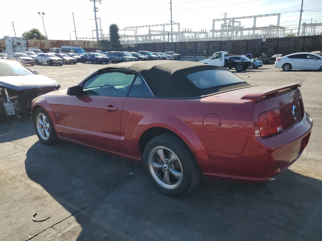 Image 2 of 2005 FORD MUSTANG GT 2005 with VIN 1ZVFT85H655222127