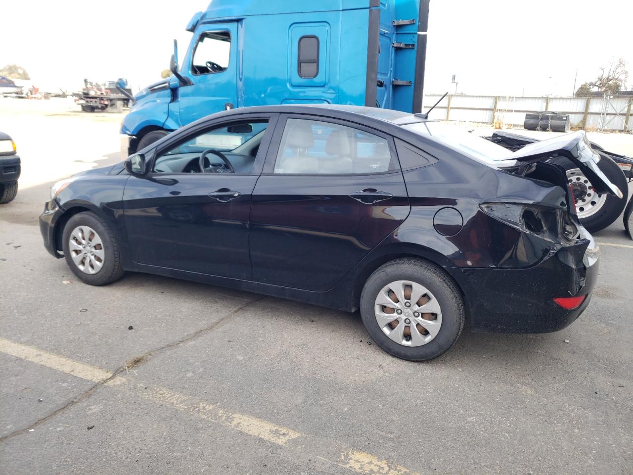 Obraz 2 z 2016 HYUNDAI ACCENT SE 2016 z VIN KMHCT4AE6GU006454