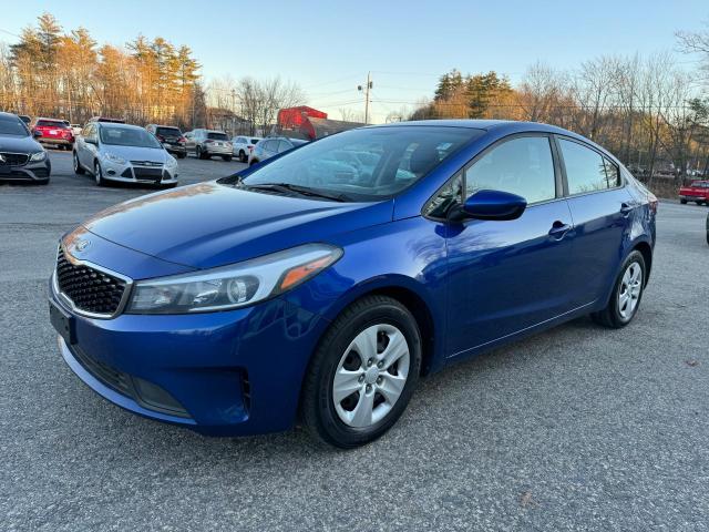 Obraz 2 z 2017 KIA FORTE LX 2017 z VIN 3KPFK4A79HE057985