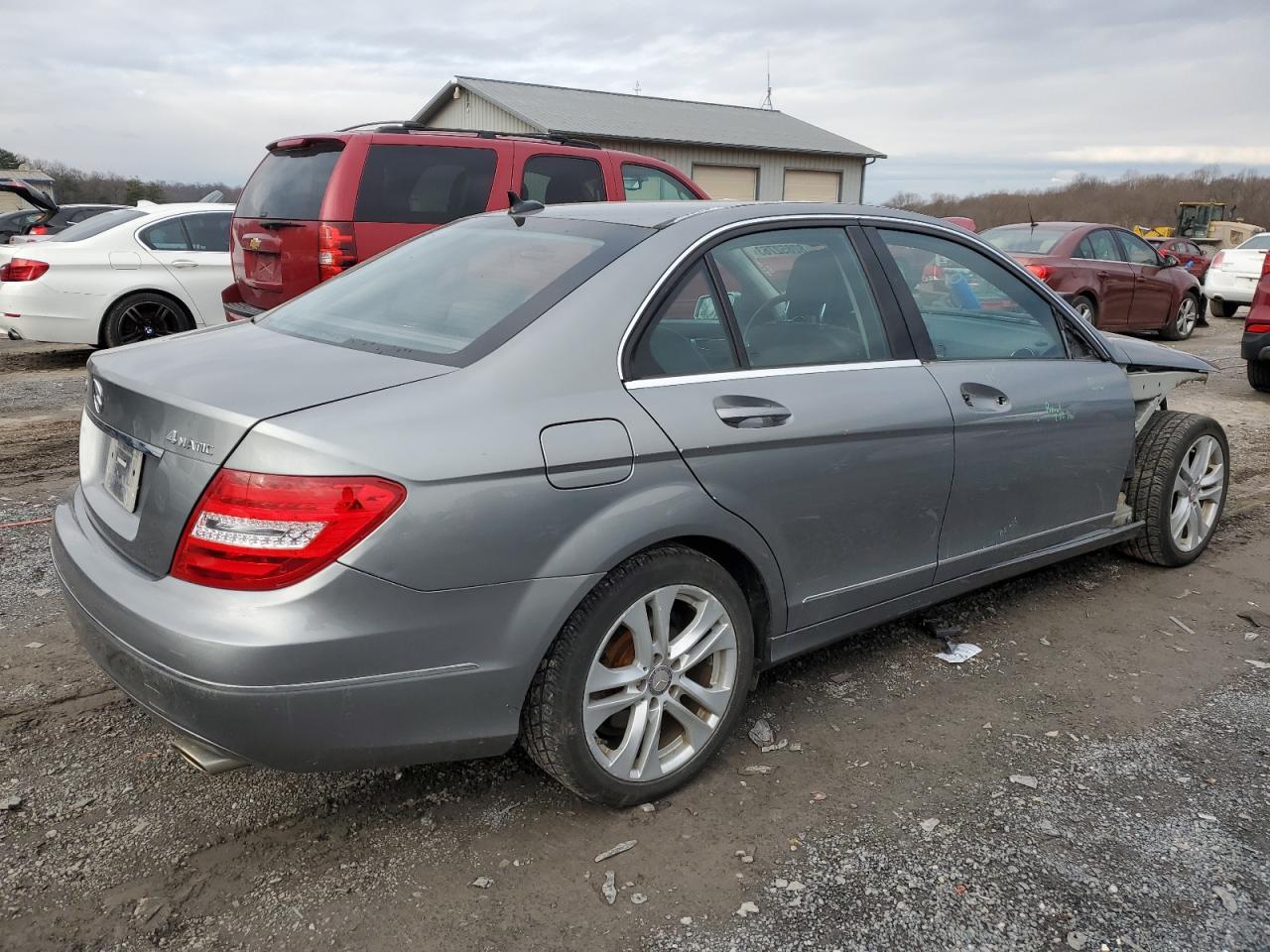 Image 3 of 2012 MERCEDES-BENZ C 300 4MATIC 2012 with VIN WDDGF8BB5CR191639