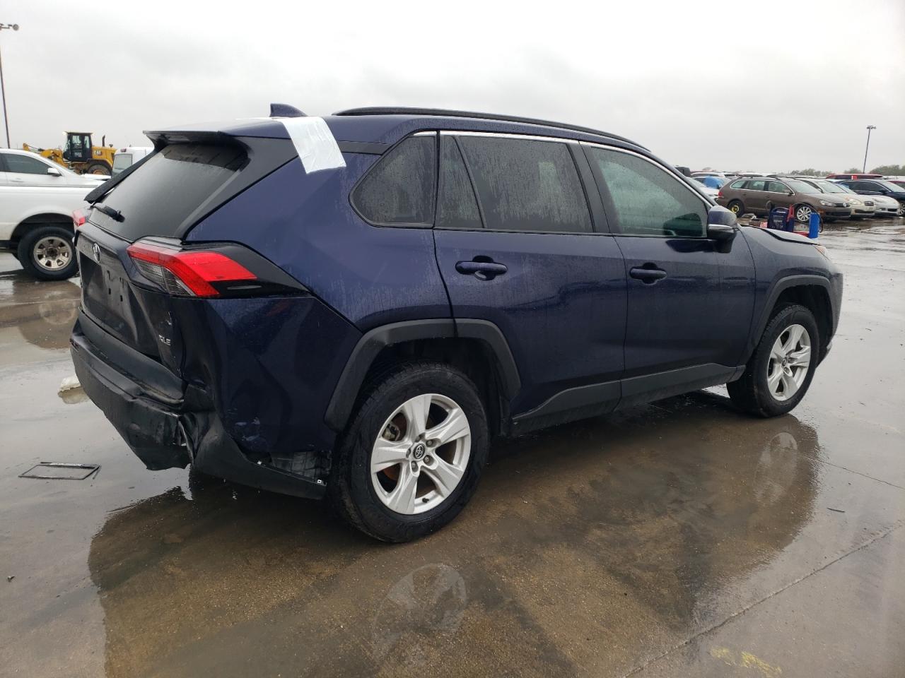Image 3 of 2021 TOYOTA RAV4 XLE 2021 with VIN 2T3W1RFV8MW120645