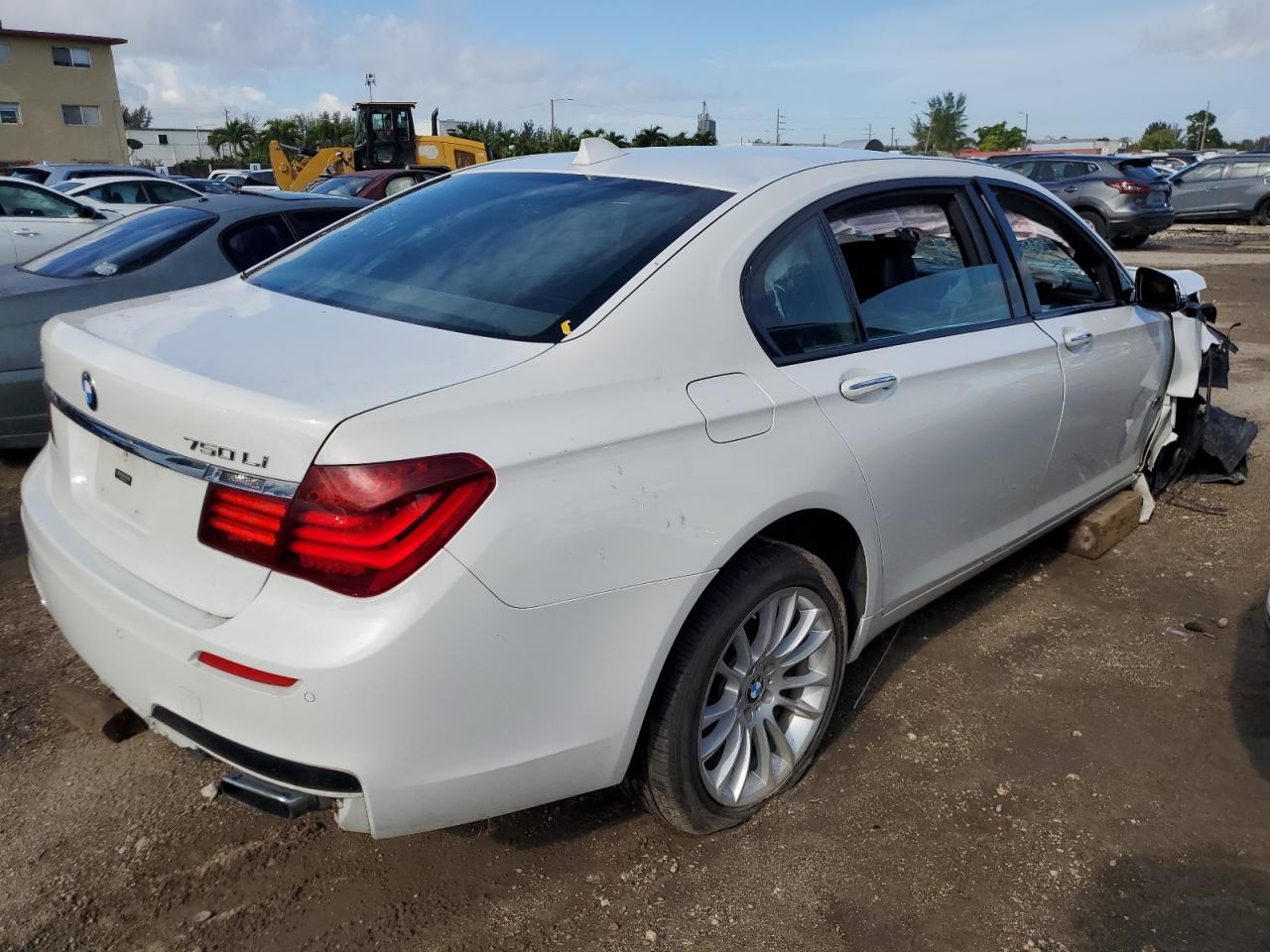 Изображение 3 2014 BMW 750 LXI 2014 с VIN WBAYF8C50ED652718