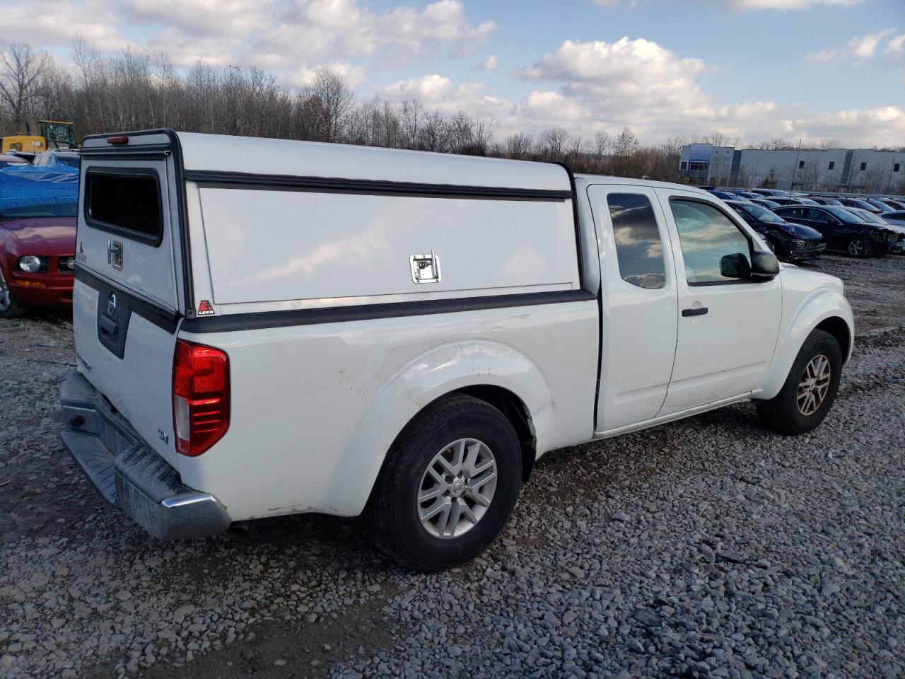 Image 3 of 2015 NISSAN FRONTIER SV 2015 with VIN 1N6AD0CU0FN759490