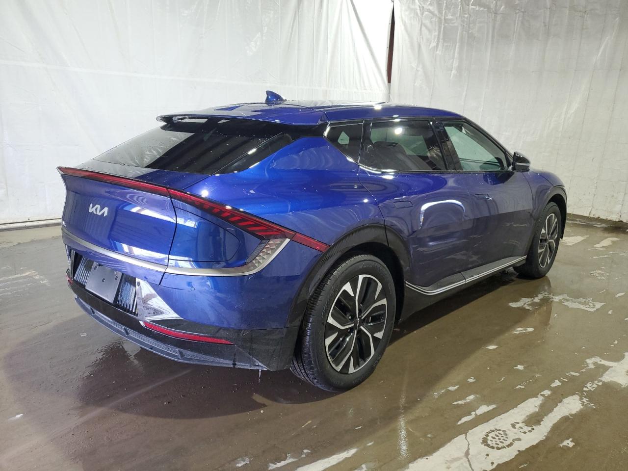 Изображение 3 2023 KIA EV6 LIGHT 2023 с VIN KNDC34LA6P5604567