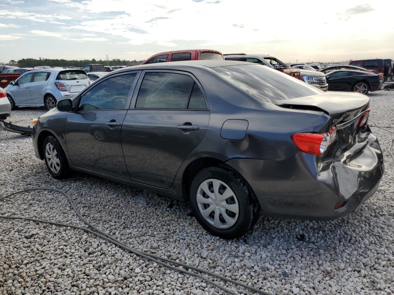 Obraz 2 z 2013 TOYOTA COROLLA BASE 2013 z VIN 5YFBU4EE4DP165019