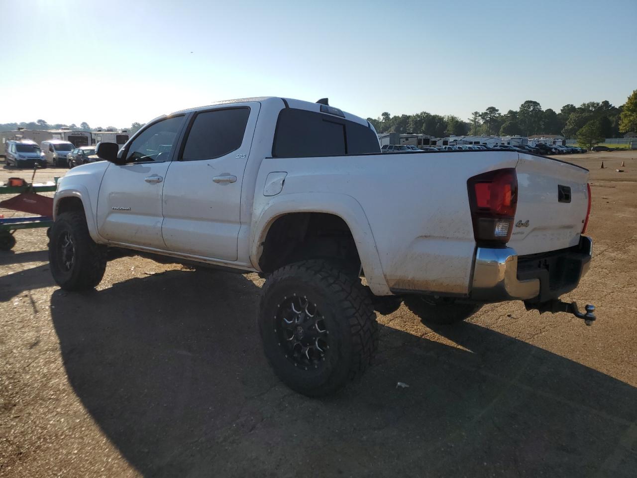 Изображение 2 2020 TOYOTA TACOMA DOUBLE CAB 2020 с VIN 5TFCZ5AN6LX228218