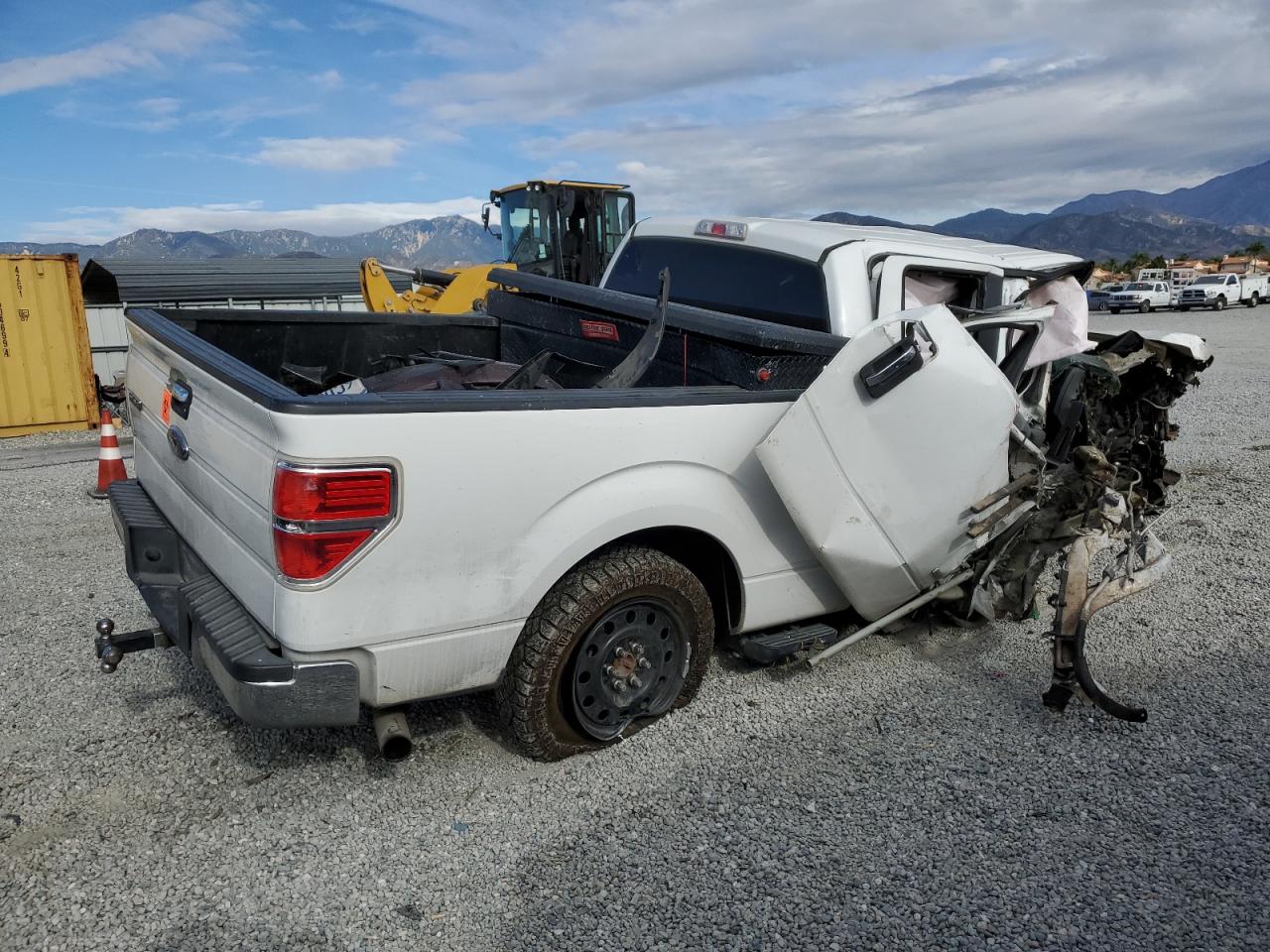 Obraz 3 z 2013 FORD F150 SUPERCREW 2013 z VIN 1FTFW1CT9DKF26531