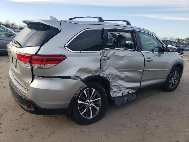 Изображение 3 2019 TOYOTA HIGHLANDER SE 2019 с VIN 5TDJZRFH3KS591498