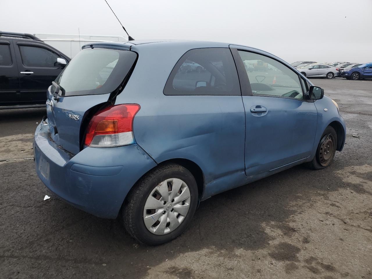 Изображение 3 2009 TOYOTA YARIS  2009 с VIN JTDJT903195251149