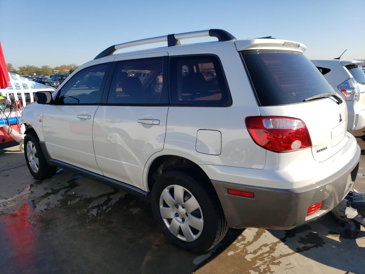 Obraz 2 z 2005 MITSUBISHI OUTLANDER LS 2005 z VIN JA4LX31F55U016458
