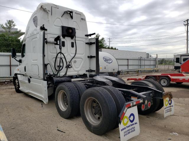 Image 3 of 2017 FREIGHTLINER CASCADIA 125  2017 with VIN 3AKJGLDR1HSHT4652