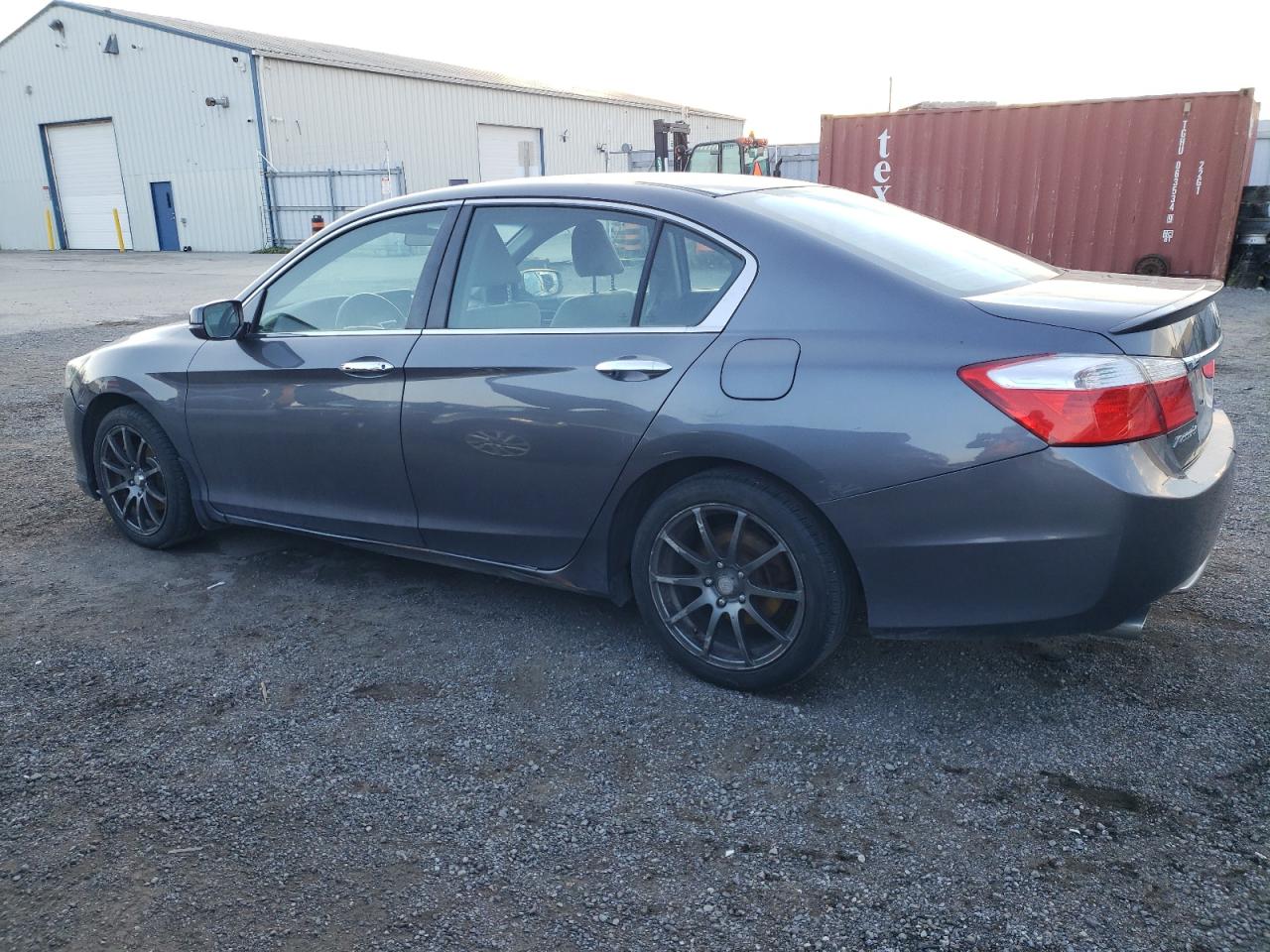 Image 2 of Honda Accord Sport 2015 with VIN 1HGCR2F50FA802893