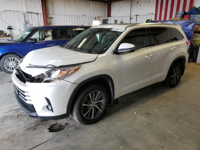 2017 TOYOTA HIGHLANDER SE 2017 image