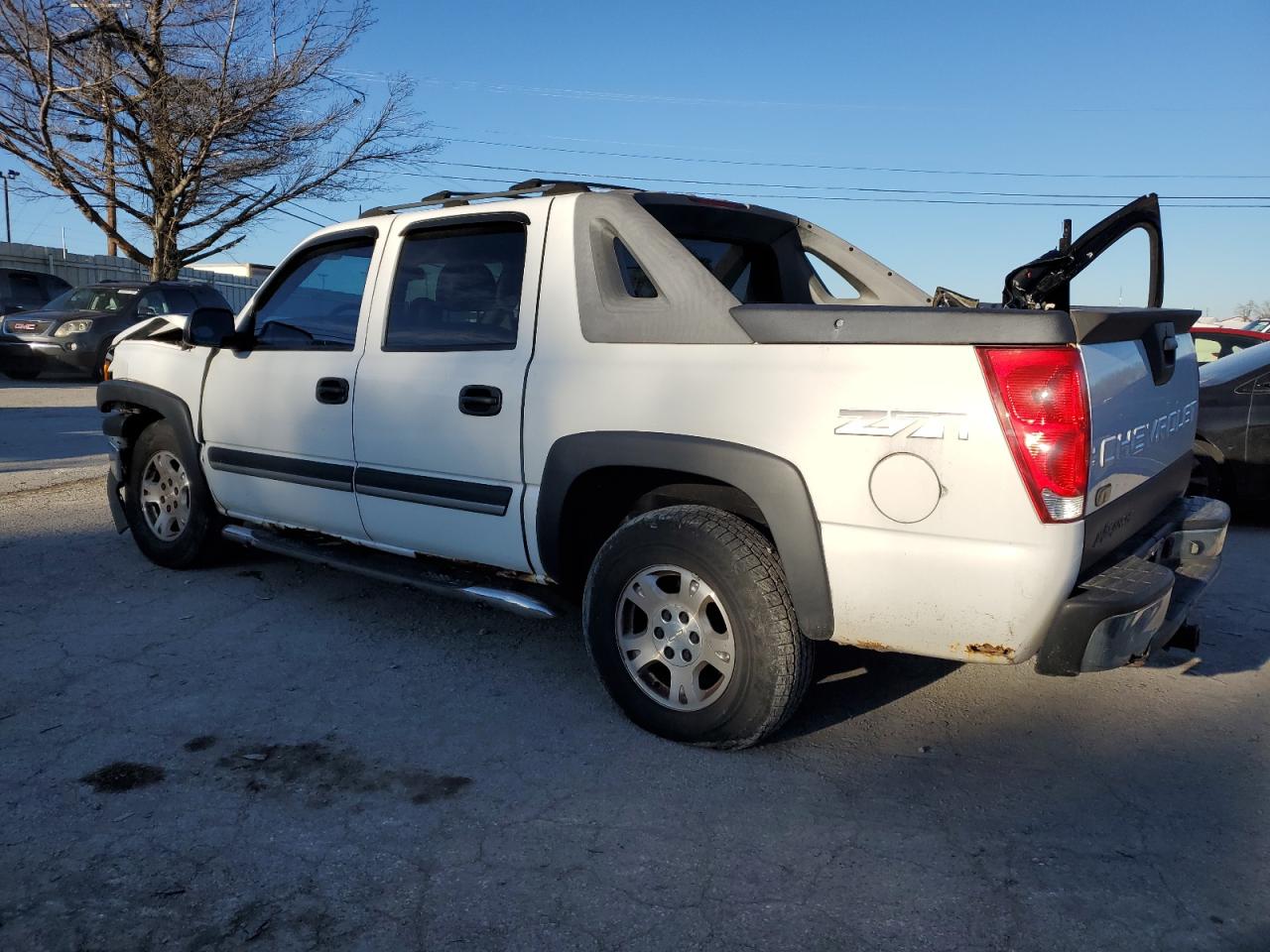 Obraz 2 z 2004 CHEVROLET AVALANCHE K1500 2004 z VIN 3GNEK12T64G239901
