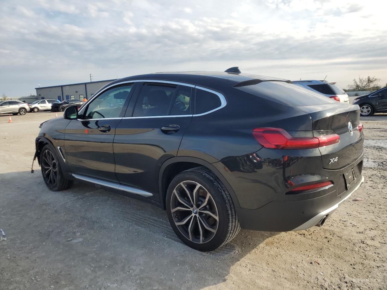Image 2 of 2021 BMW X4 XDRIVE30I 2021 with VIN 5UX2V1C0XM9H64775