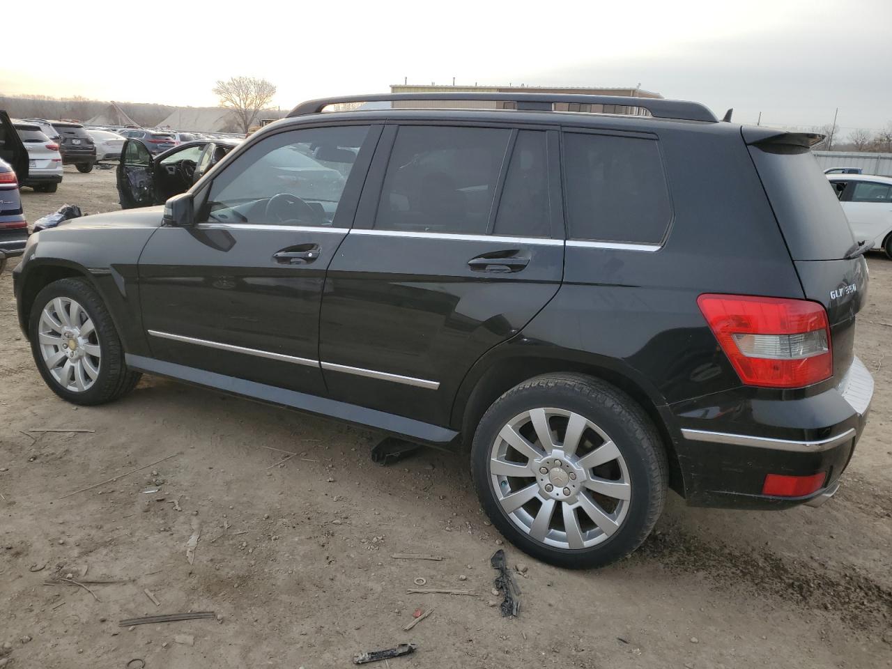 Image 2 of 2010 MERCEDES-BENZ GLK 350 4MATIC 2010 with VIN WDCGG8HB2AF431172