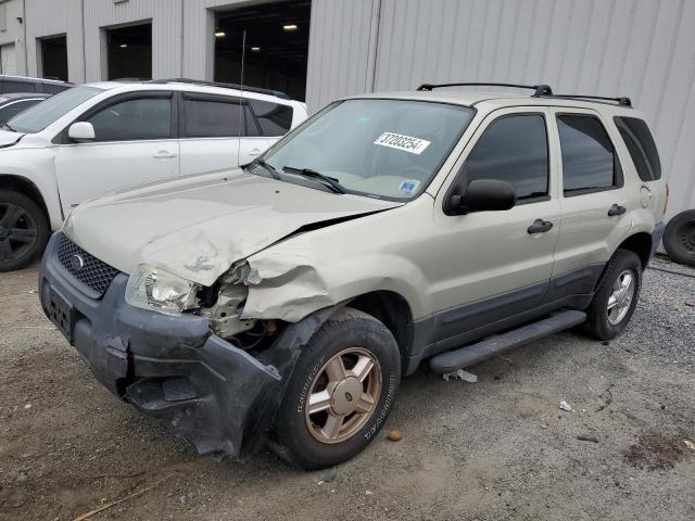 Image 1 of 2004 FORD ESCAPE XLS 2004 with VIN 1FMYU92154KA15276