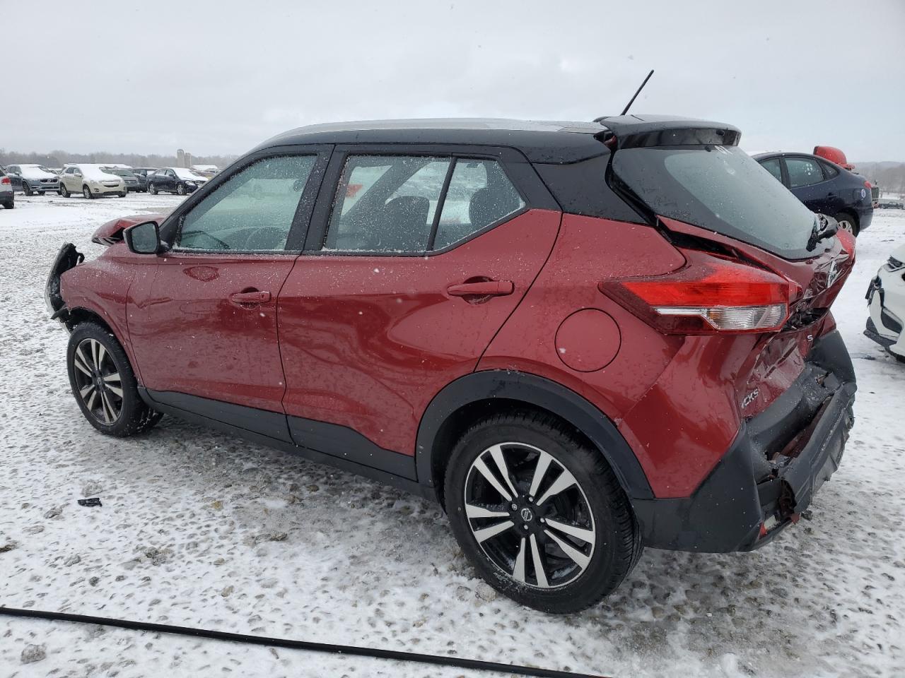 Image 2 of 2018 NISSAN KICKS S 2018 with VIN 3N1CP5CU5JL538320